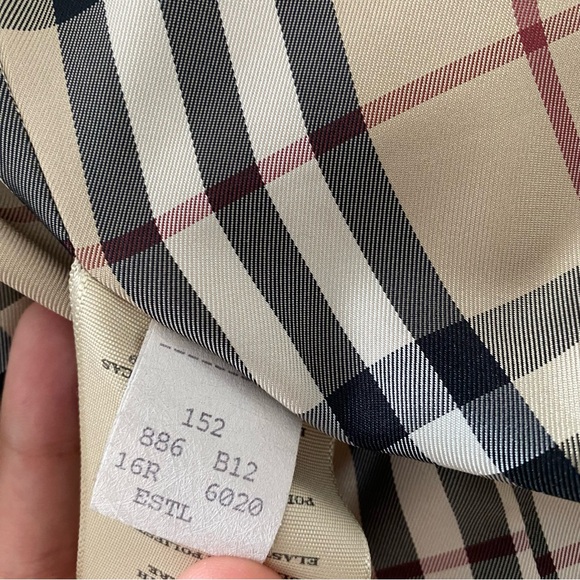 BURBERRY | Black signature trench coat - Picture 8 of 10